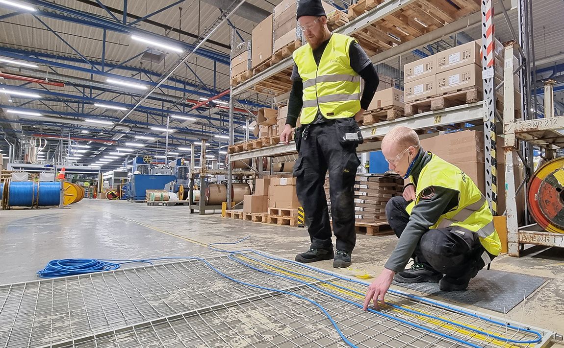 Jon og Jonas fra Kolbotn Elektro tester TQXP.